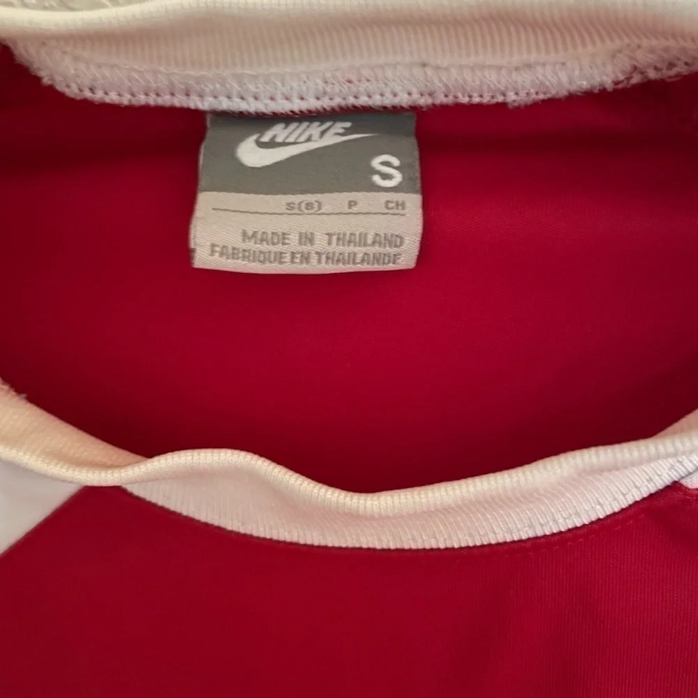 Nike Youth Small shirt